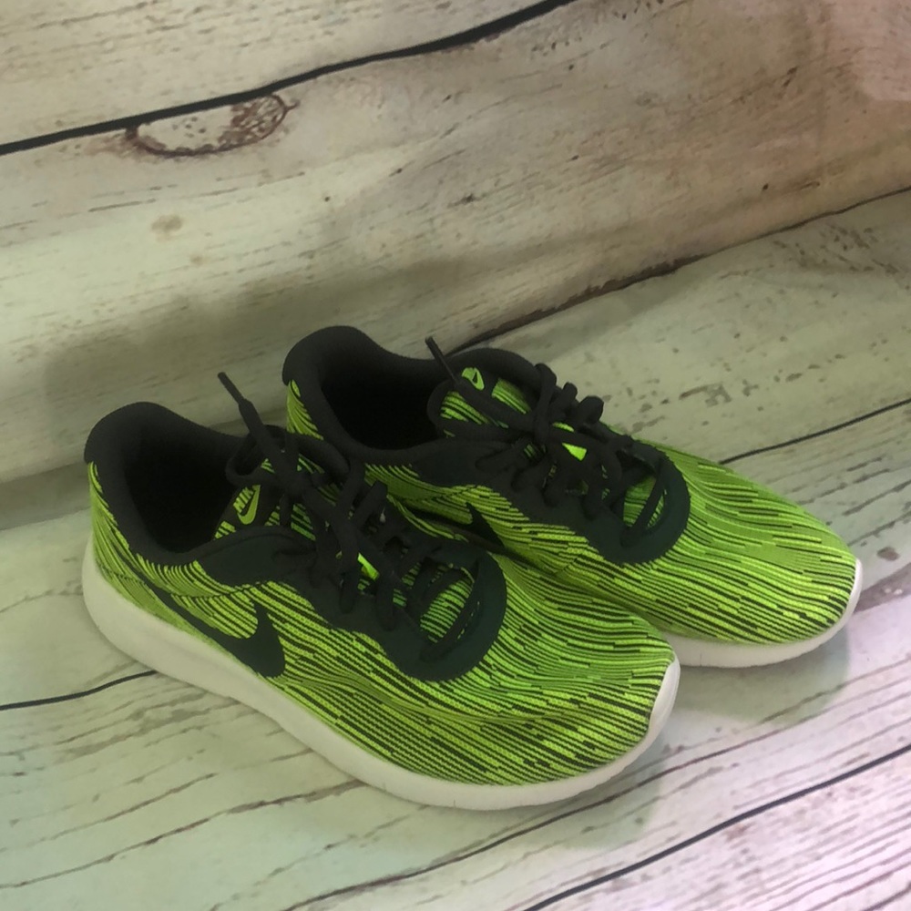 Nike Tanjun SE